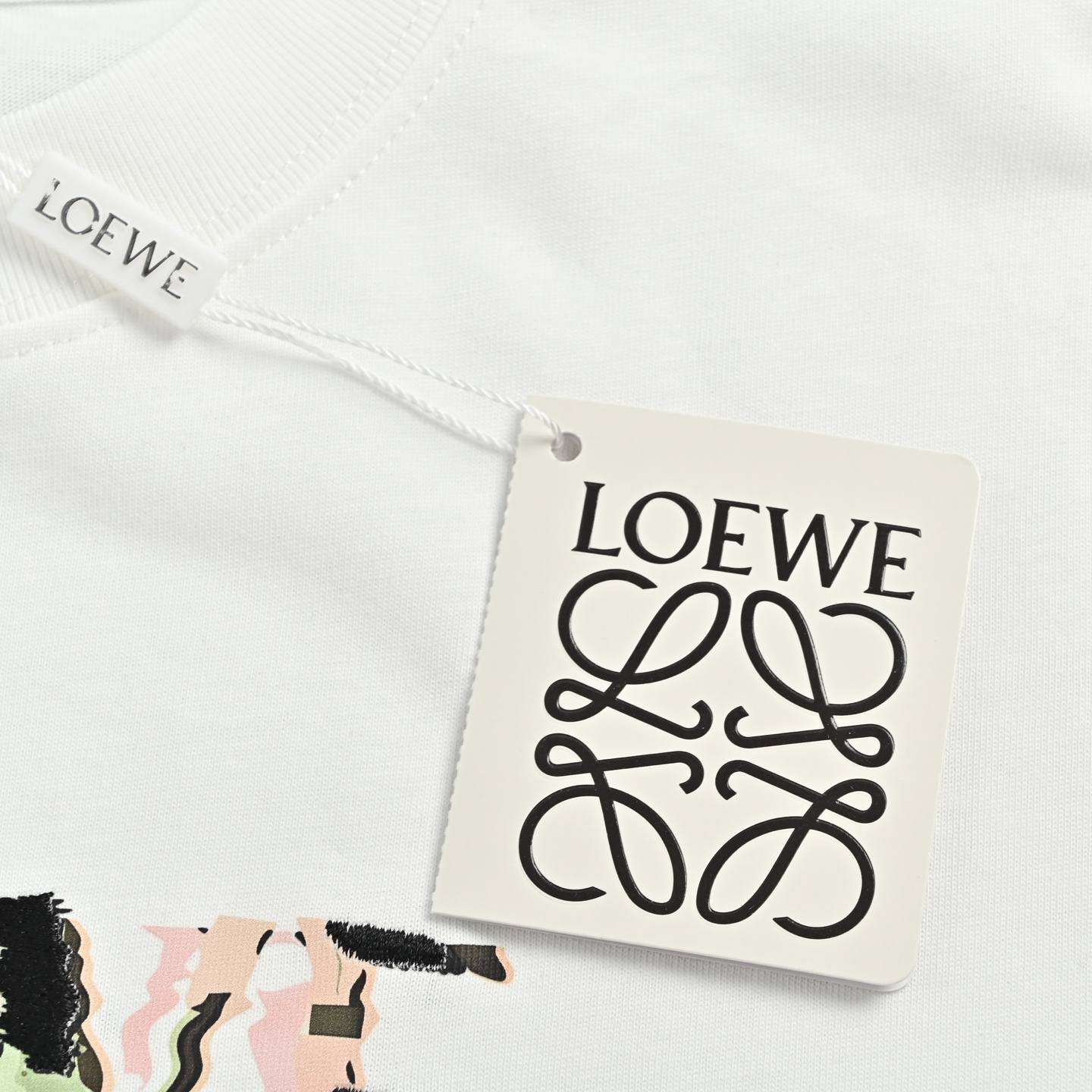 Loewe/罗意威 24ss 半手绘涂鸦刺绣logo短袖-Chinese UA Cheap High Quatity Brand Clothes Bags handbags Sneakers wholesale wholesaler seller from China Factory suppliers Fashion Clothing Shoes best Quality Beautiful Price Loewe/罗意威 24ss 半手绘涂鸦刺绣logo短袖