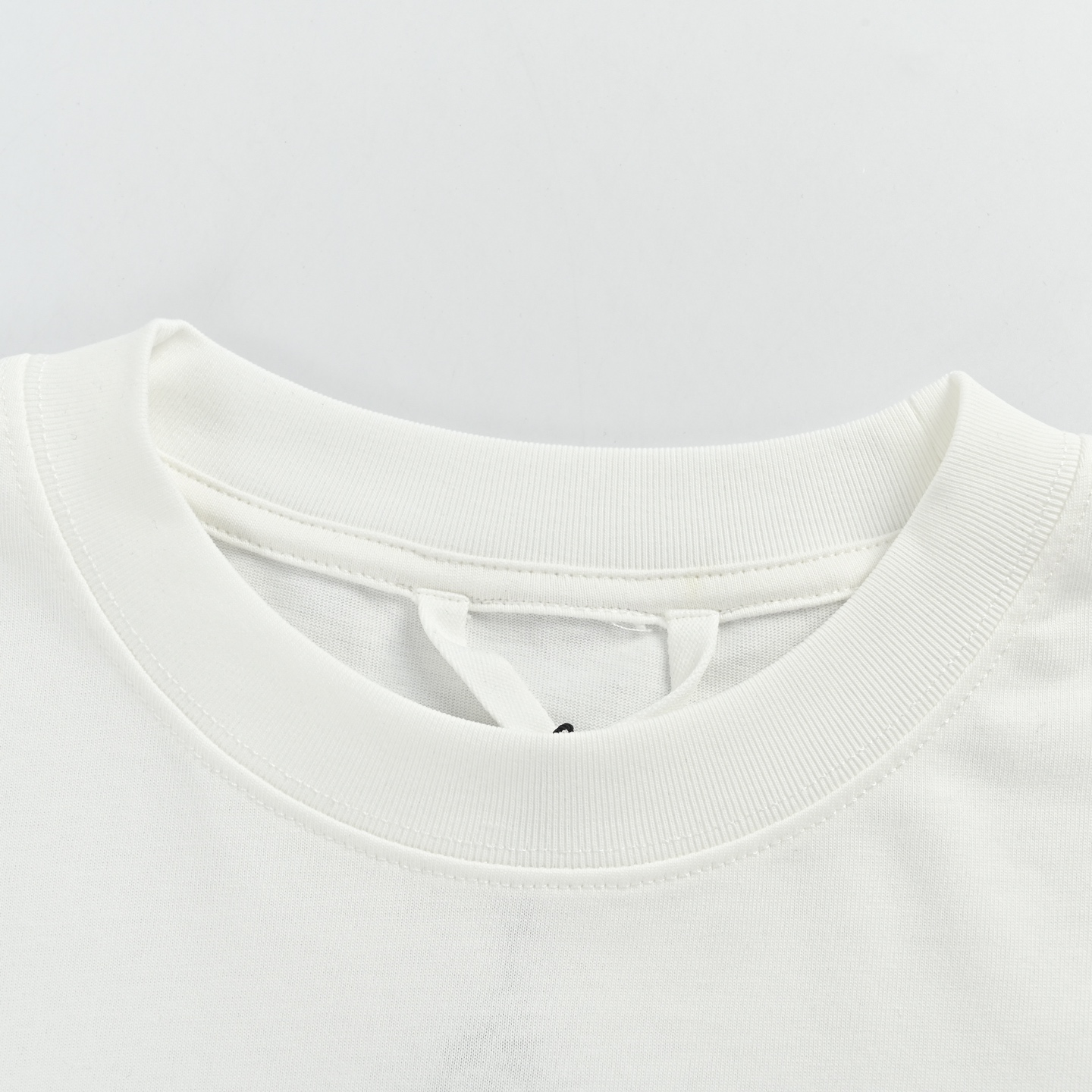 MONCLER蒙口胸前logo印花短袖T恤-Top High Quatity Cheap Sneakers Fashion Clothing Clothes Bags handbags Shoes of all Brand wholesale With The best Quality And Beautiful Price from China Factory Chinese suppliers wholesaler seller MONCLER蒙口胸前logo印花短袖T恤