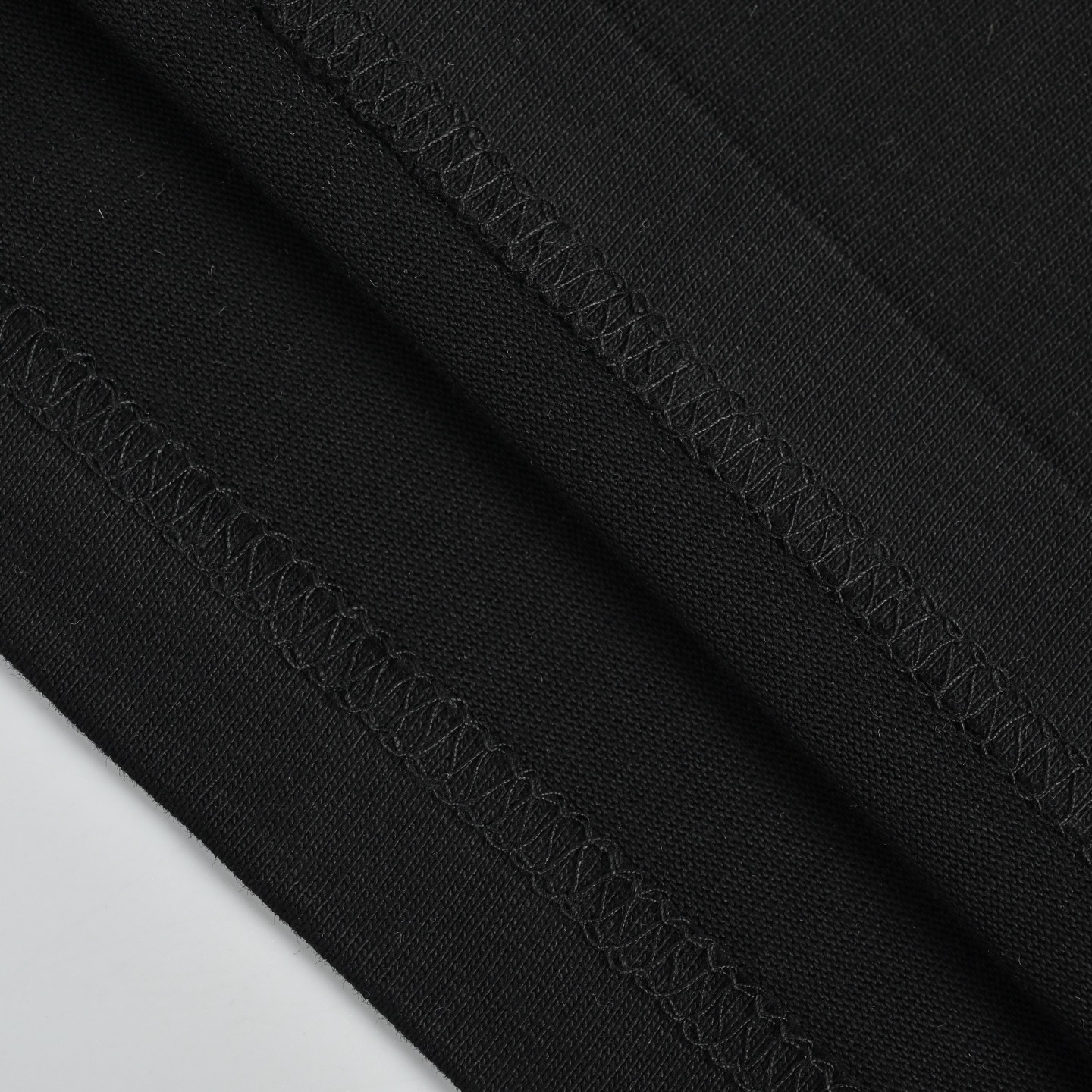 Louis Vuitton路易威登植绒logo印花短袖 LV新品-Chinese UA Cheap High Quatity Brand Clothes Bags handbags Sneakers wholesale wholesaler seller from China Factory suppliers Fashion Clothing Shoes best Quality Beautiful Price Louis Vuitton路易威登植绒logo印花短袖 LV新品