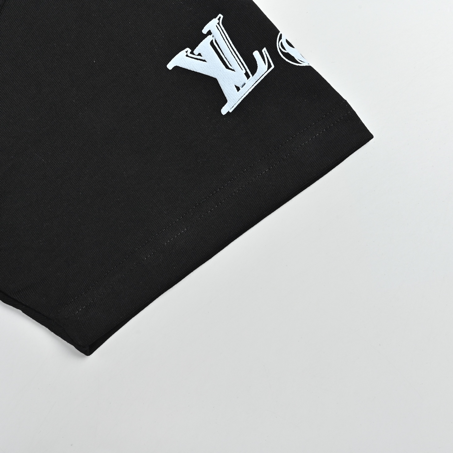 Louis Vuitton路易威登重影多标印花短袖-Chinese UA Cheap High Quatity Brand Clothes Bags handbags Sneakers wholesale wholesaler seller from China Factory suppliers Fashion Clothing Shoes best Quality Beautiful Price Louis Vuitton路易威登重影多标印花短袖