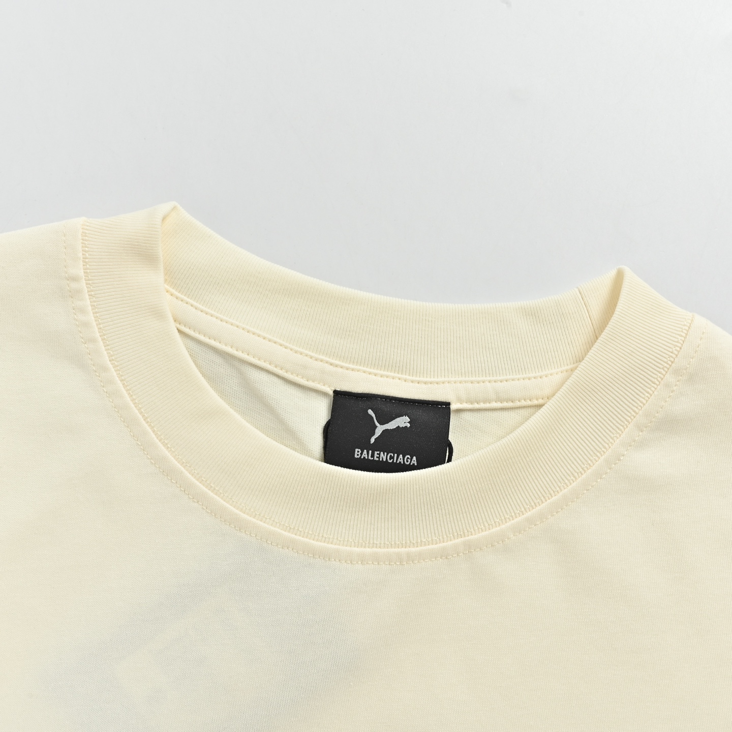 Balenciaga/巴黎世家 联名彪马印花短袖-Chinese UA Cheap High Quatity Brand Clothes Bags handbags Sneakers wholesale wholesaler seller from China Factory suppliers Fashion Clothing Shoes best Quality Beautiful Price Balenciaga/巴黎世家 联名彪马印花短袖