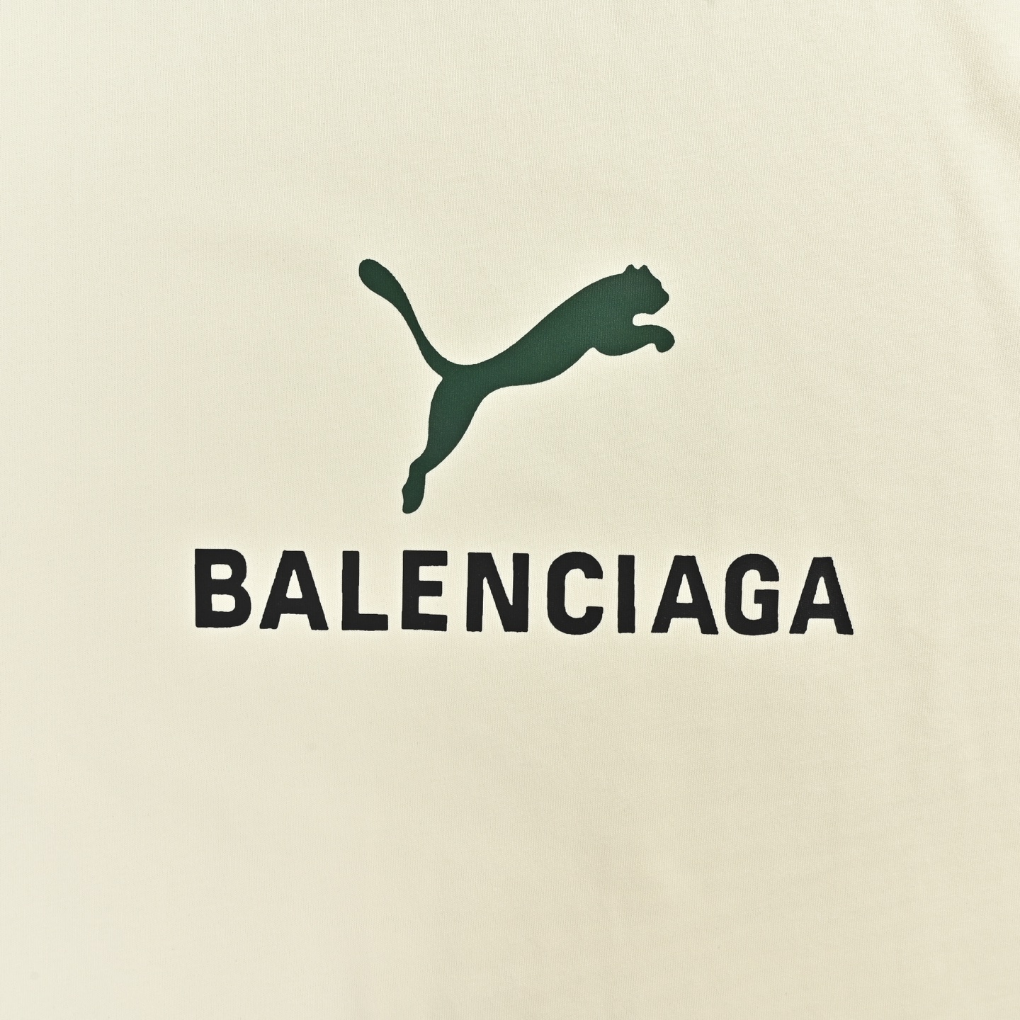 Balenciaga/巴黎世家 联名彪马印花短袖-Chinese UA Cheap High Quatity Brand Clothes Bags handbags Sneakers wholesale wholesaler seller from China Factory suppliers Fashion Clothing Shoes best Quality Beautiful Price Balenciaga/巴黎世家 联名彪马印花短袖