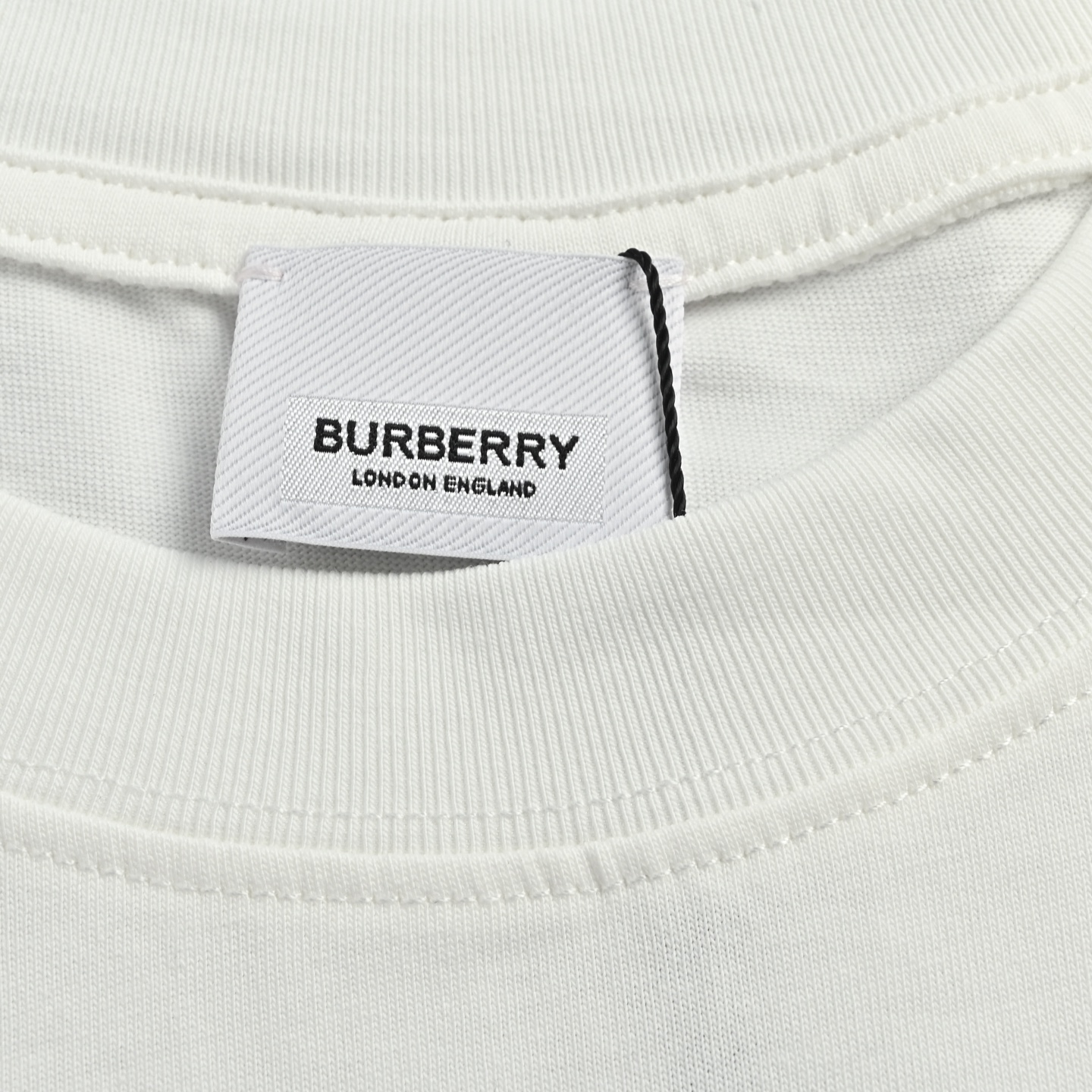 Burberry巴宝莉 经典硅胶字母立体印花短袖 Burberry巴宝莉 经典硅胶字母立体印花短袖