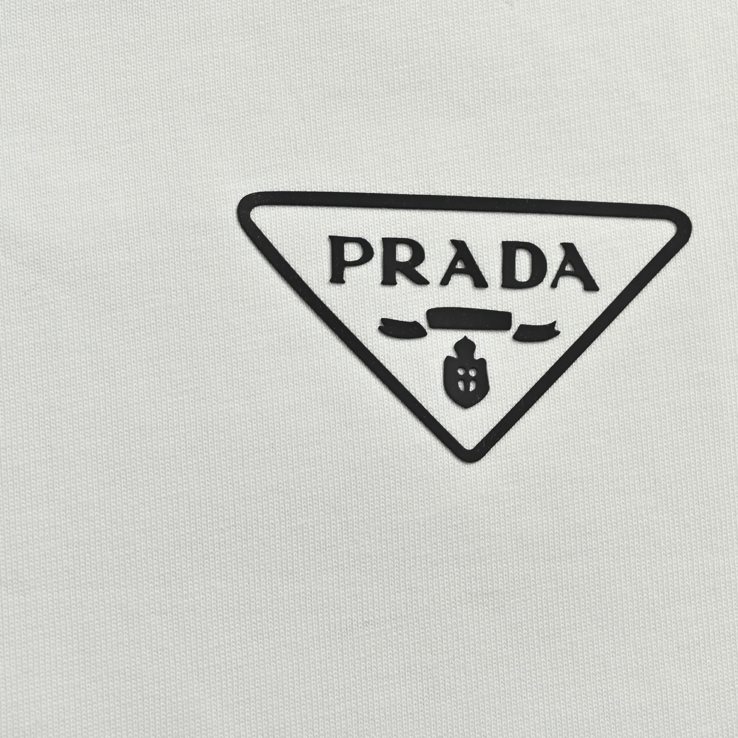 Prada/普拉达 三角标字母硅胶印花短袖