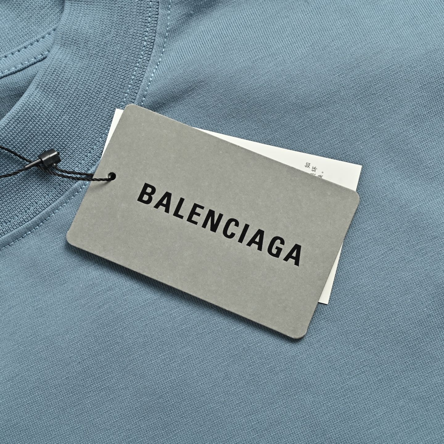 Balenciaga 巴黎世家 袖标字母logo刺绣短袖 Balenciaga 巴黎世家 袖标字母logo刺绣短袖