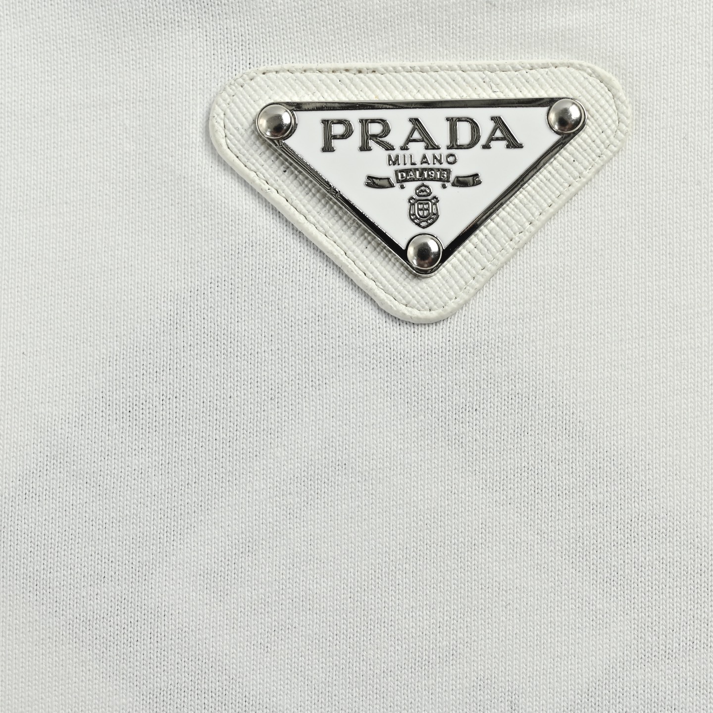 Prada/普拉达 25ss 领口贴牌三角标短袖 Prada/普拉达 25ss 领口贴牌三角标短袖