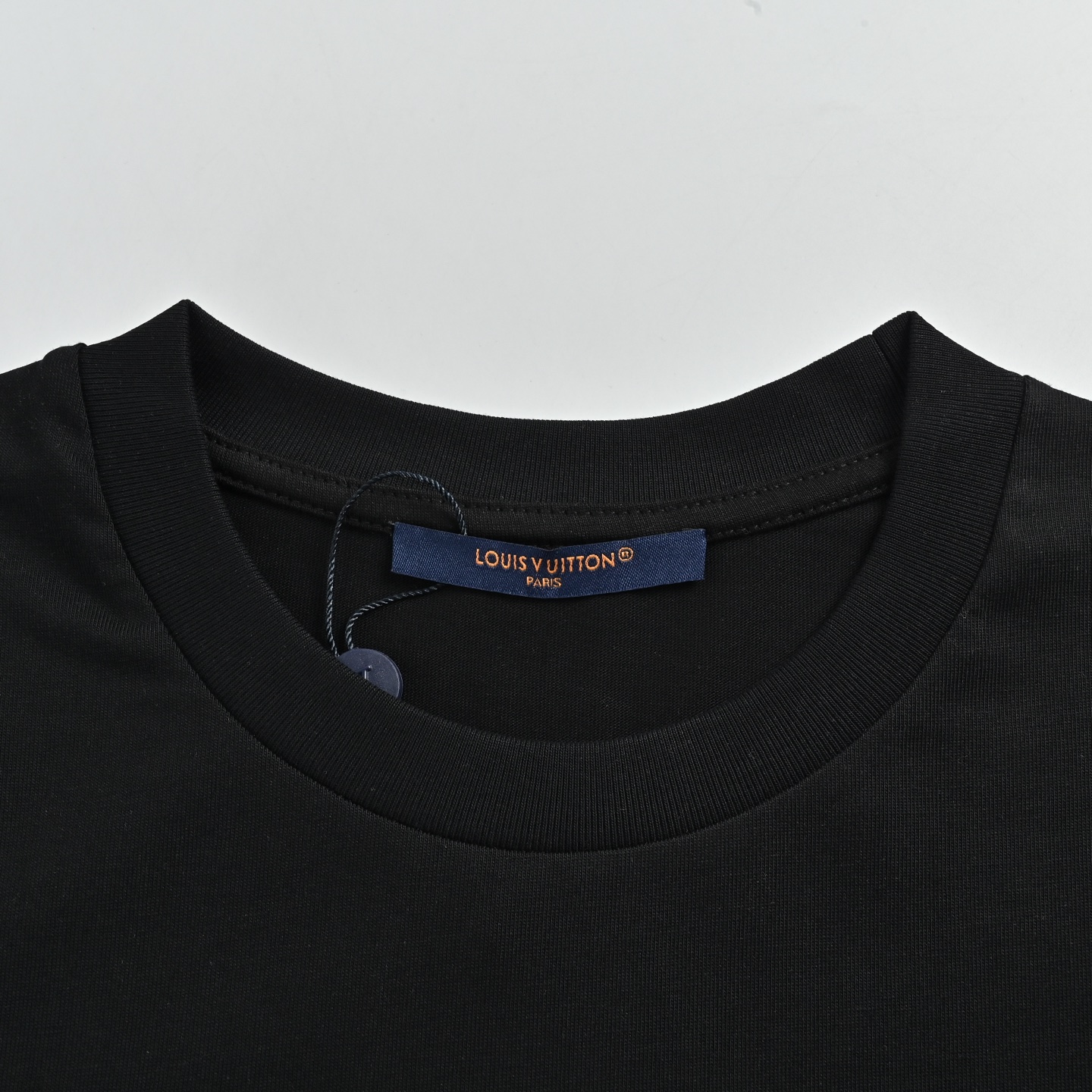 Louis Vuitton/路易威登 25ss 菲董设计秀场员工服短袖