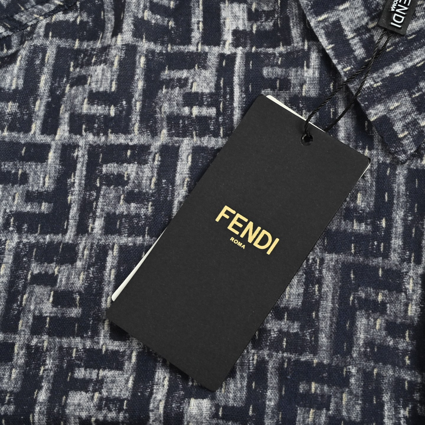 Fendi 芬迪 全幅FF短袖衬衫 定制棉麻混纺面料-莆田鞋,莆田鞋货源,高仿鞋,高仿鞋货源,安福档口,莆田高仿鞋,莆田鞋批发,高仿鞋批发,莆田高仿运动鞋,高仿运动鞋,莆田运动鞋 Fendi 芬迪 全幅FF短袖衬衫 定制棉麻混纺面料
