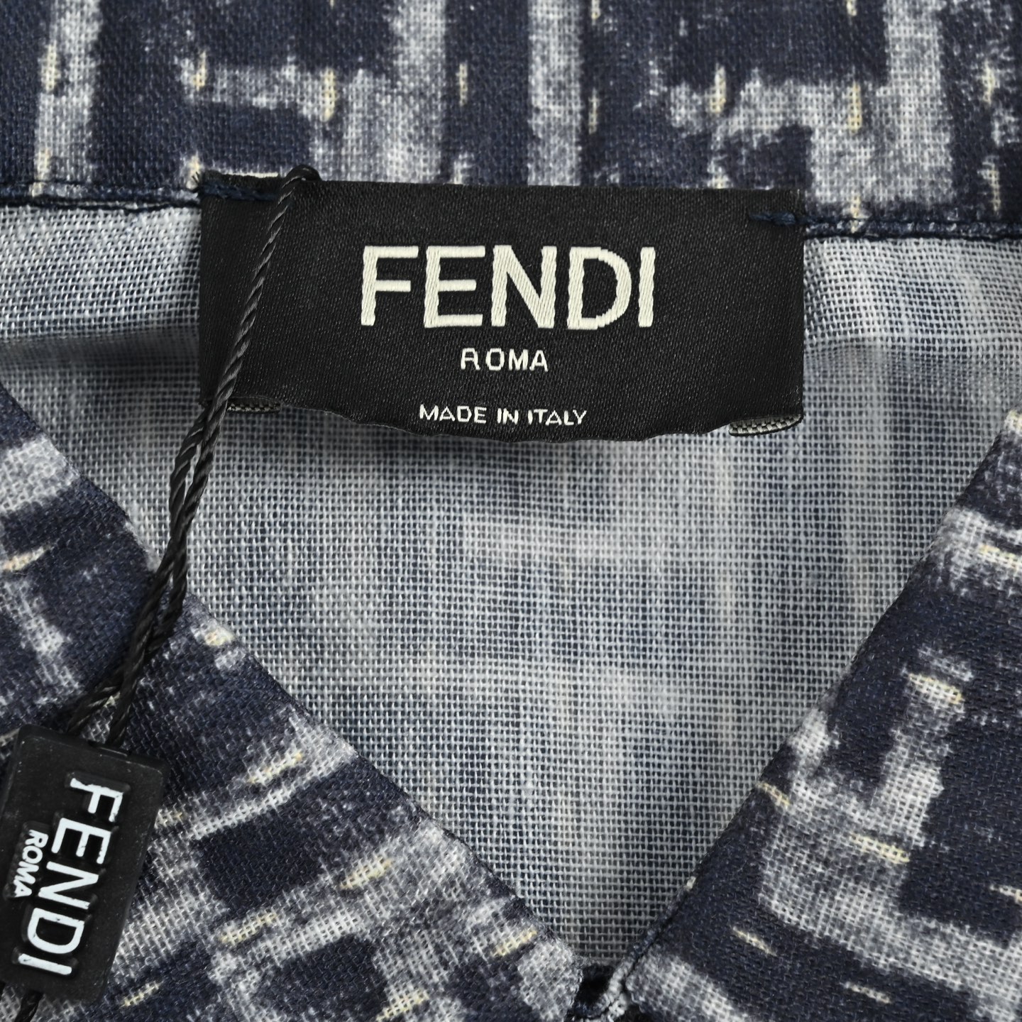 Fendi 芬迪 全幅FF短袖衬衫 定制棉麻混纺面料-莆田鞋,莆田鞋货源,高仿鞋,高仿鞋货源,安福档口,莆田高仿鞋,莆田鞋批发,高仿鞋批发,莆田高仿运动鞋,高仿运动鞋,莆田运动鞋 Fendi 芬迪 全幅FF短袖衬衫 定制棉麻混纺面料