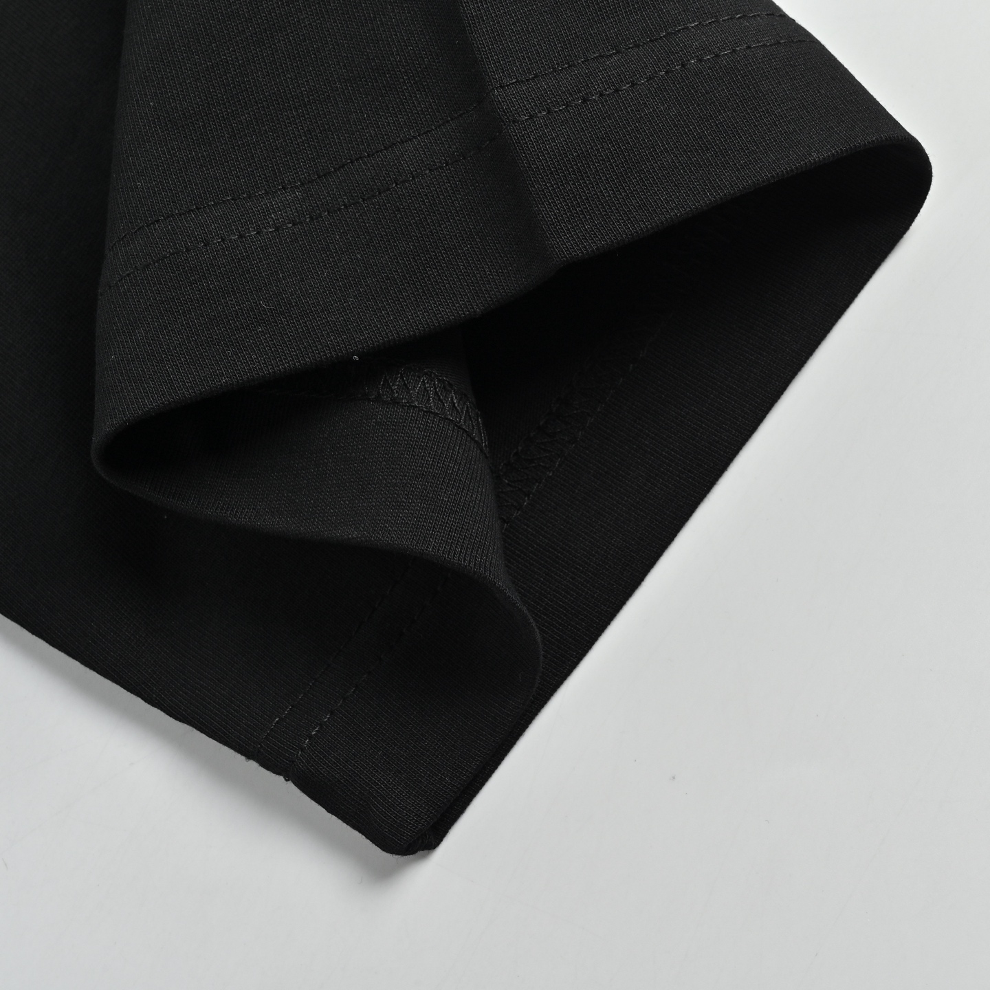 Louis Vuitton路易威登前后硅胶logo印花短袖-Chinese UA Cheap High Quatity Brand Clothes Bags handbags Sneakers wholesale wholesaler seller from China Factory suppliers Fashion Clothing Shoes best Quality Beautiful Price Louis Vuitton路易威登前后硅胶logo印花短袖
