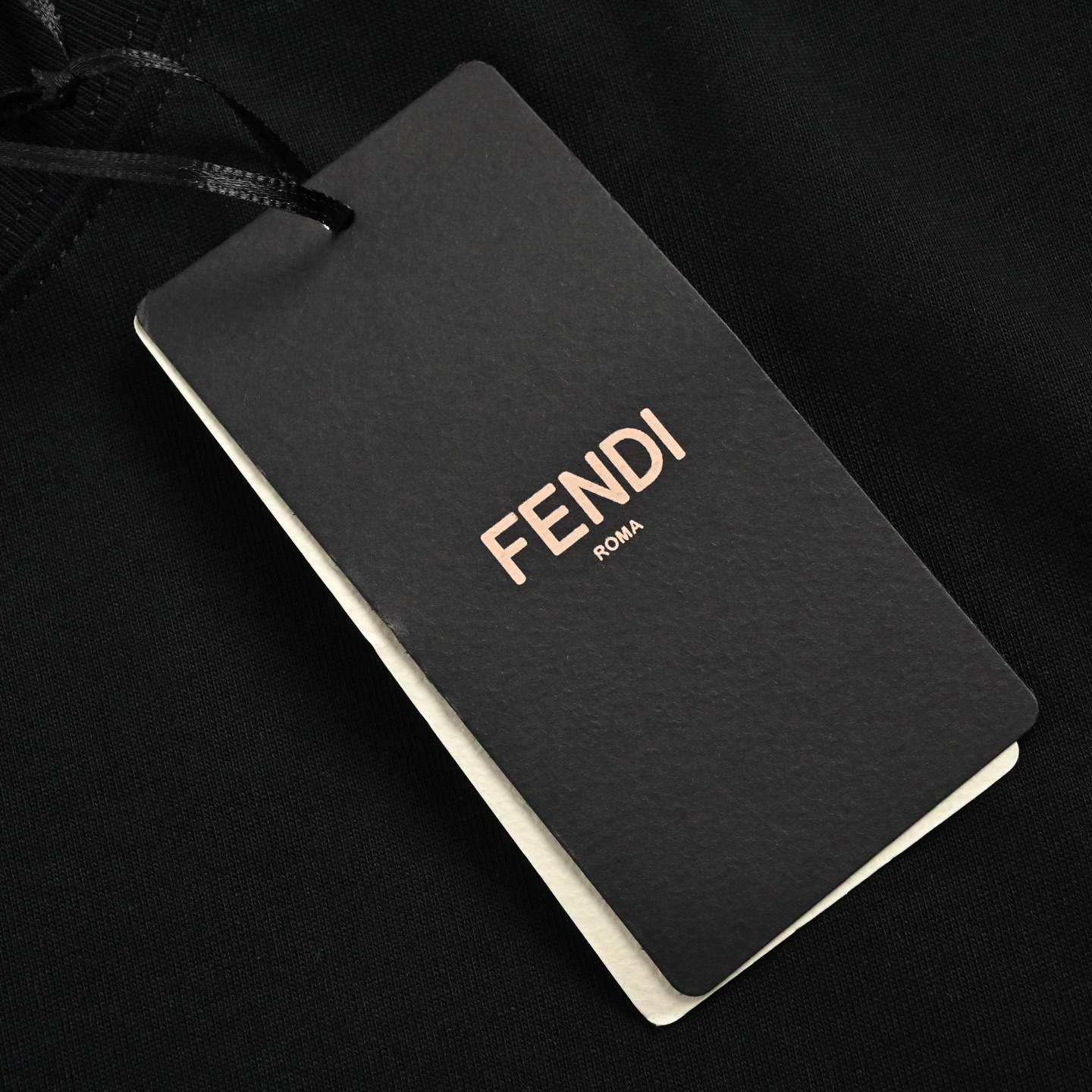 FENDI芬迪FD 领口双F刺绣短袖T恤-Chinese UA Cheap High Quatity Brand Clothes Bags handbags Sneakers wholesale wholesaler seller from China Factory suppliers Fashion Clothing Shoes best Quality Beautiful Price FENDI芬迪FD 领口双F刺绣短袖T恤
