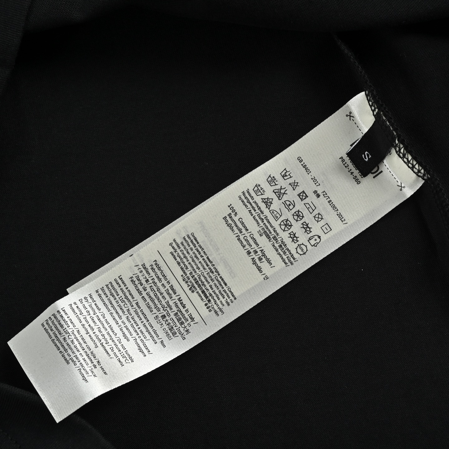FENDI芬迪FD 领口双F刺绣短袖T恤-Chinese UA Cheap High Quatity Brand Clothes Bags handbags Sneakers wholesale wholesaler seller from China Factory suppliers Fashion Clothing Shoes best Quality Beautiful Price FENDI芬迪FD 领口双F刺绣短袖T恤