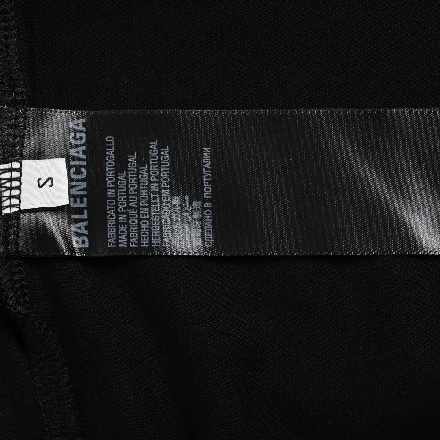 Balenciaga巴黎世家 个性logo字母印花短袖 粉色线条字母印花 Balenciaga巴黎世家 个性logo字母印花短袖 粉色线条字母印花