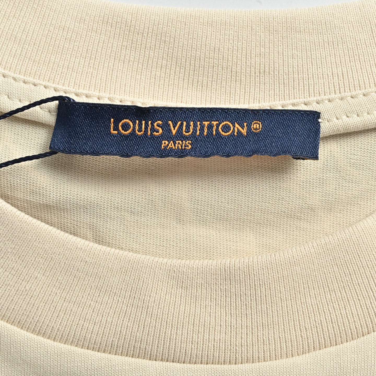 Louis Vuitton 路易威登 满印渐变老花短袖-Chinese UA Cheap High Quatity Brand Clothes Bags handbags Sneakers wholesale wholesaler seller from China Factory suppliers Fashion Clothing Shoes best Quality Beautiful Price Louis Vuitton 路易威登 满印渐变老花短袖