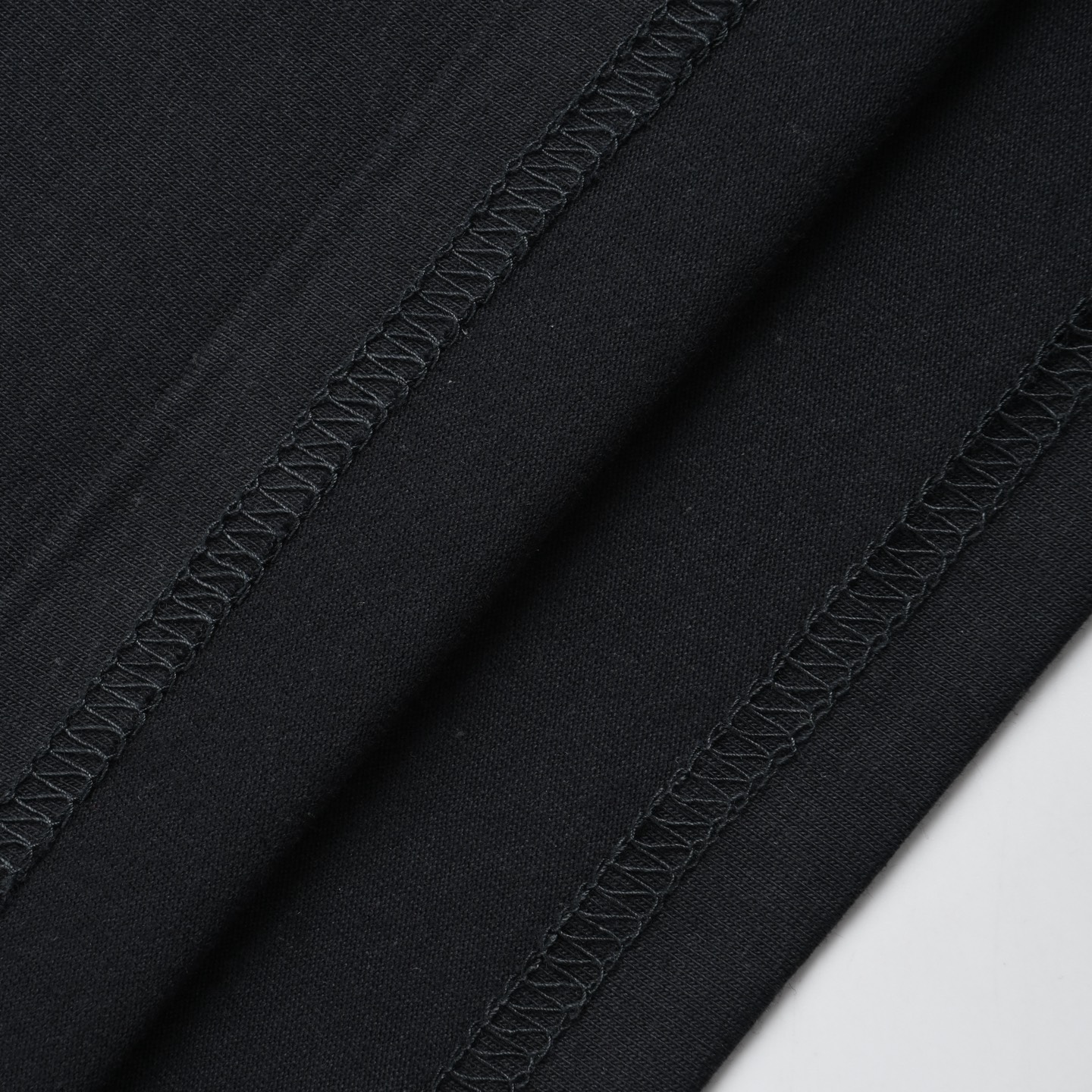 Balenciaga/巴黎世家 24ss 度假风后背字母印花短袖-Chinese UA Cheap High Quatity Brand Clothes Bags handbags Sneakers wholesale wholesaler seller from China Factory suppliers Fashion Clothing Shoes best Quality Beautiful Price Balenciaga/巴黎世家 24ss 度假风后背字母印花短袖