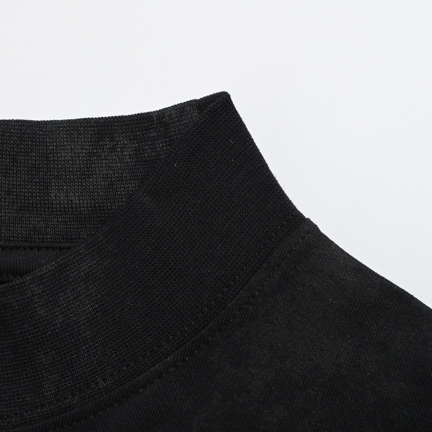 Balenciaga 巴黎世家 25ss 城市夜景印花短袖 Balenciaga 巴黎世家 25ss 城市夜景印花短袖