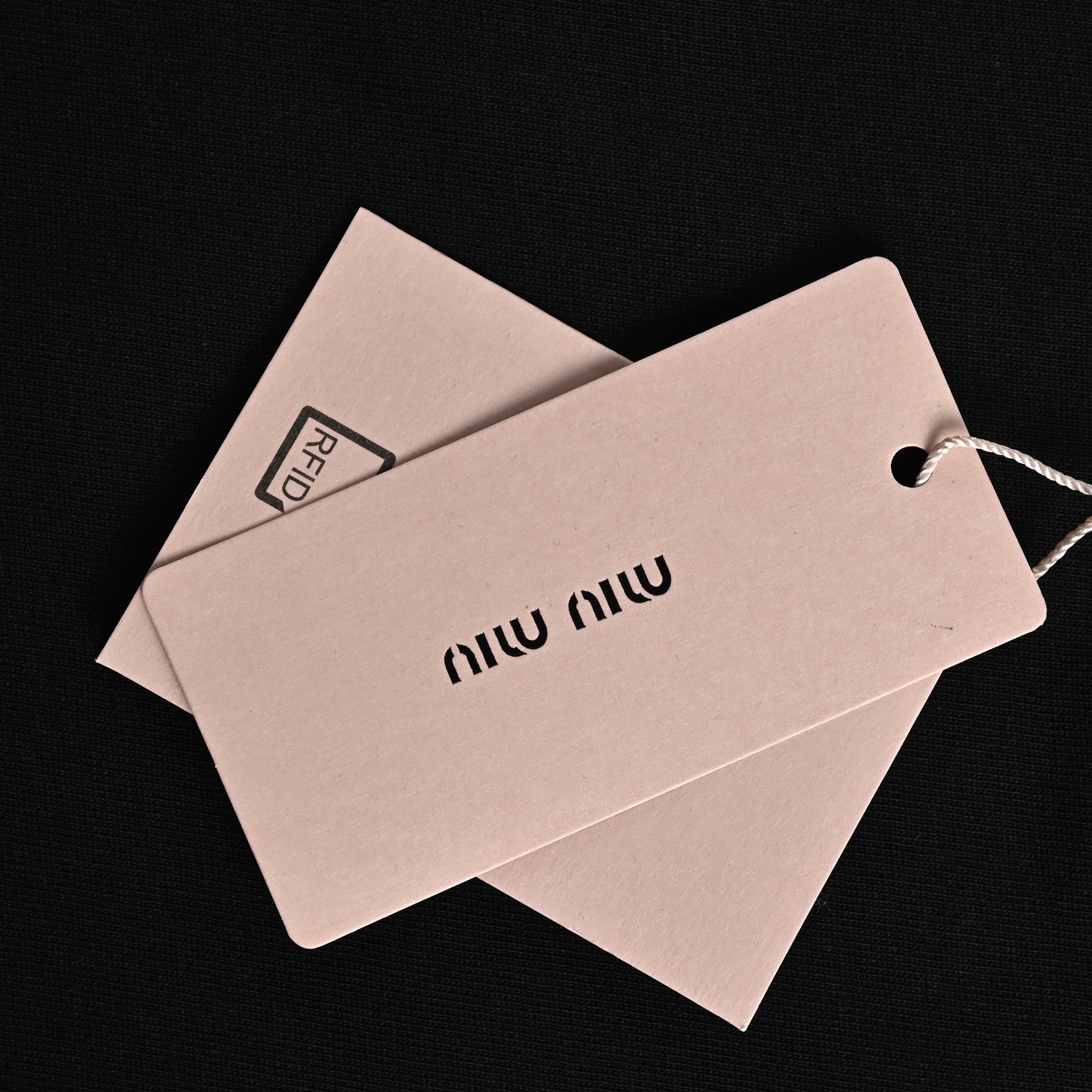 Miu Miu/缪缪 26ss经典硅胶字母印花短袖-Chinese UA Cheap High Quatity Brand Clothes Bags handbags Sneakers wholesale wholesaler seller from China Factory suppliers Fashion Clothing Shoes best Quality Beautiful Price Miu Miu/缪缪 26ss经典硅胶字母印花短袖