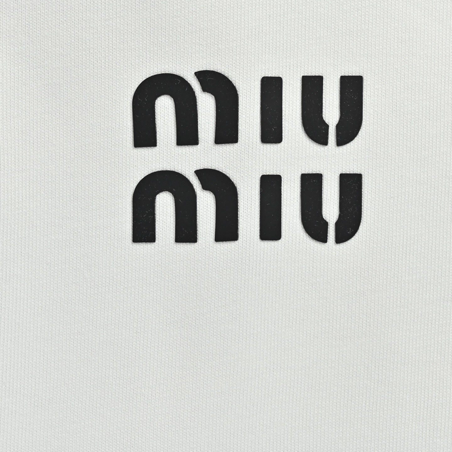 Miumiu 缪缪经典硅胶字母短袖-莆田鞋,莆田鞋货源,高仿鞋,高仿鞋货源,安福档口,莆田高仿鞋,莆田鞋批发,高仿鞋批发,莆田高仿运动鞋,高仿运动鞋,莆田运动鞋 Miumiu 缪缪经典硅胶字母短袖
