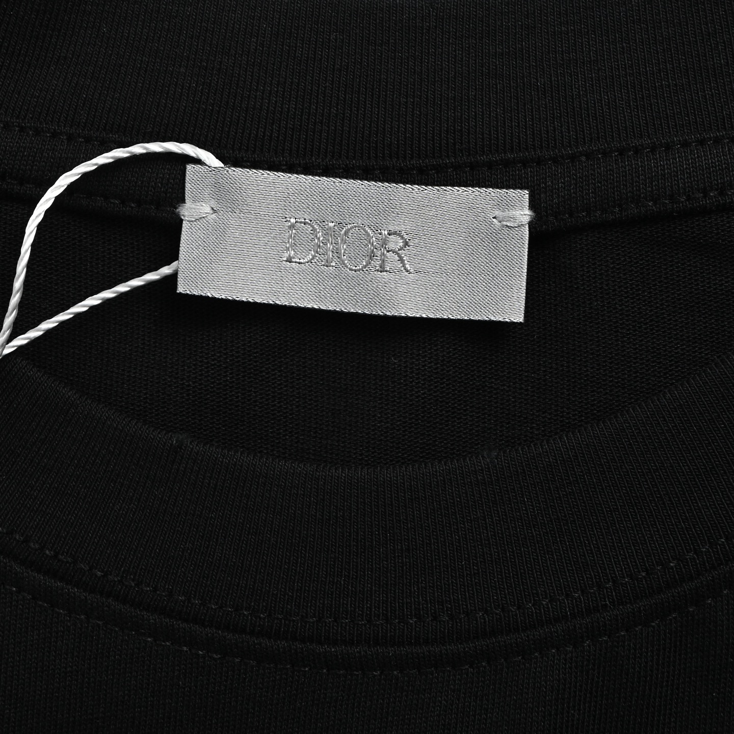 Dior迪奥 CD 斑驳字母破坏做旧印花短袖 黑色 白色 Dior迪奥 CD 斑驳字母破坏做旧印花短袖 黑色 白色
