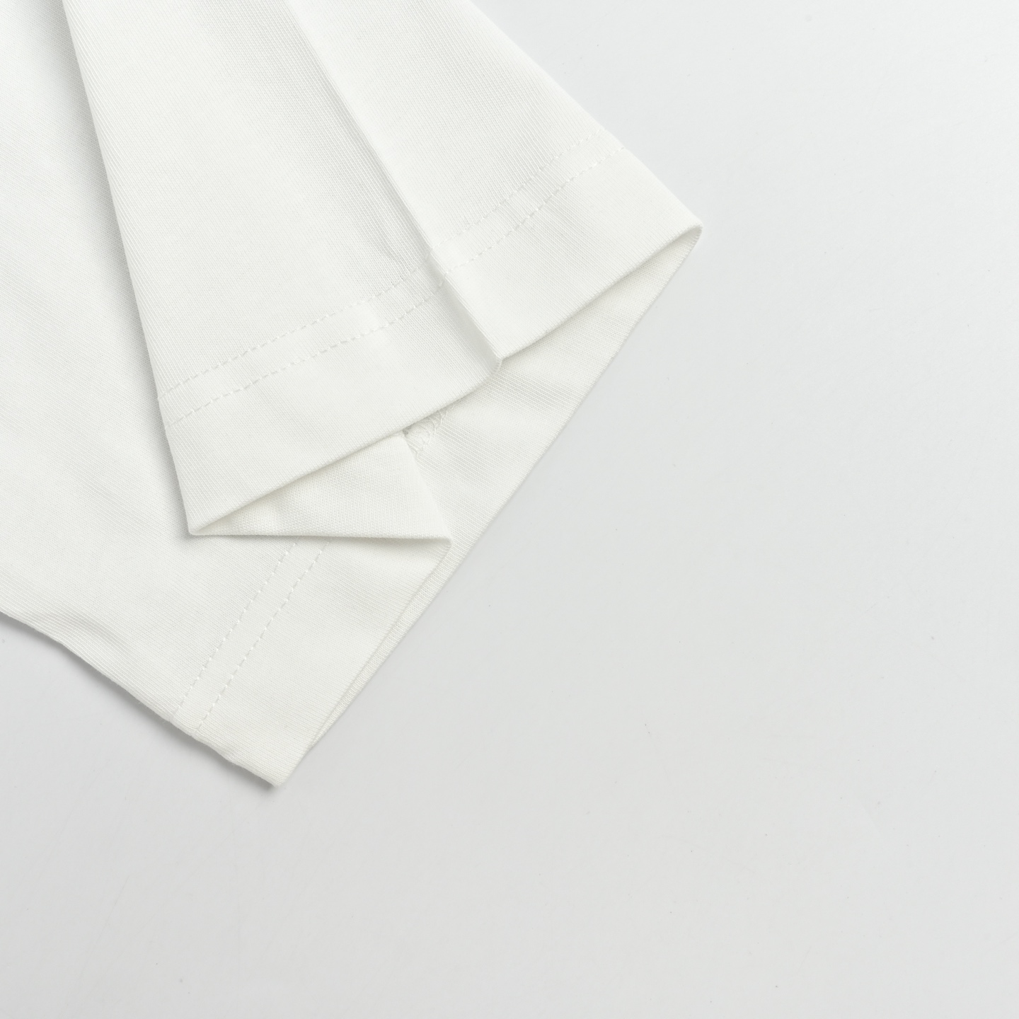 Dior迪奥26ss 小猫刺绣短袖-Top High Quatity Cheap Sneakers Fashion Clothing Clothes Bags handbags Shoes of all Brand wholesale With The best Quality And Beautiful Price from China Factory Chinese suppliers wholesaler seller Dior迪奥26ss 小猫刺绣短袖