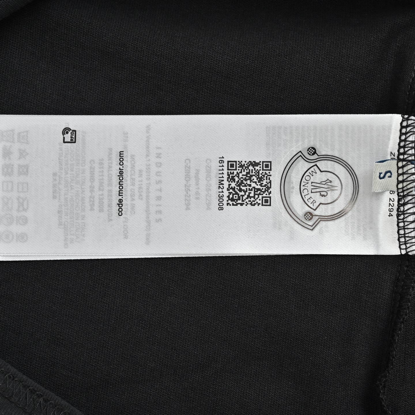 Moncler/蒙口 24ss经典字母刺绣标短袖 黑色/白色-Chinese UA Cheap High Quatity Brand Clothes Bags handbags Sneakers wholesale wholesaler seller from China Factory suppliers Fashion Clothing Shoes best Quality Beautiful Price Moncler/蒙口 24ss经典字母刺绣标短袖 黑色/白色