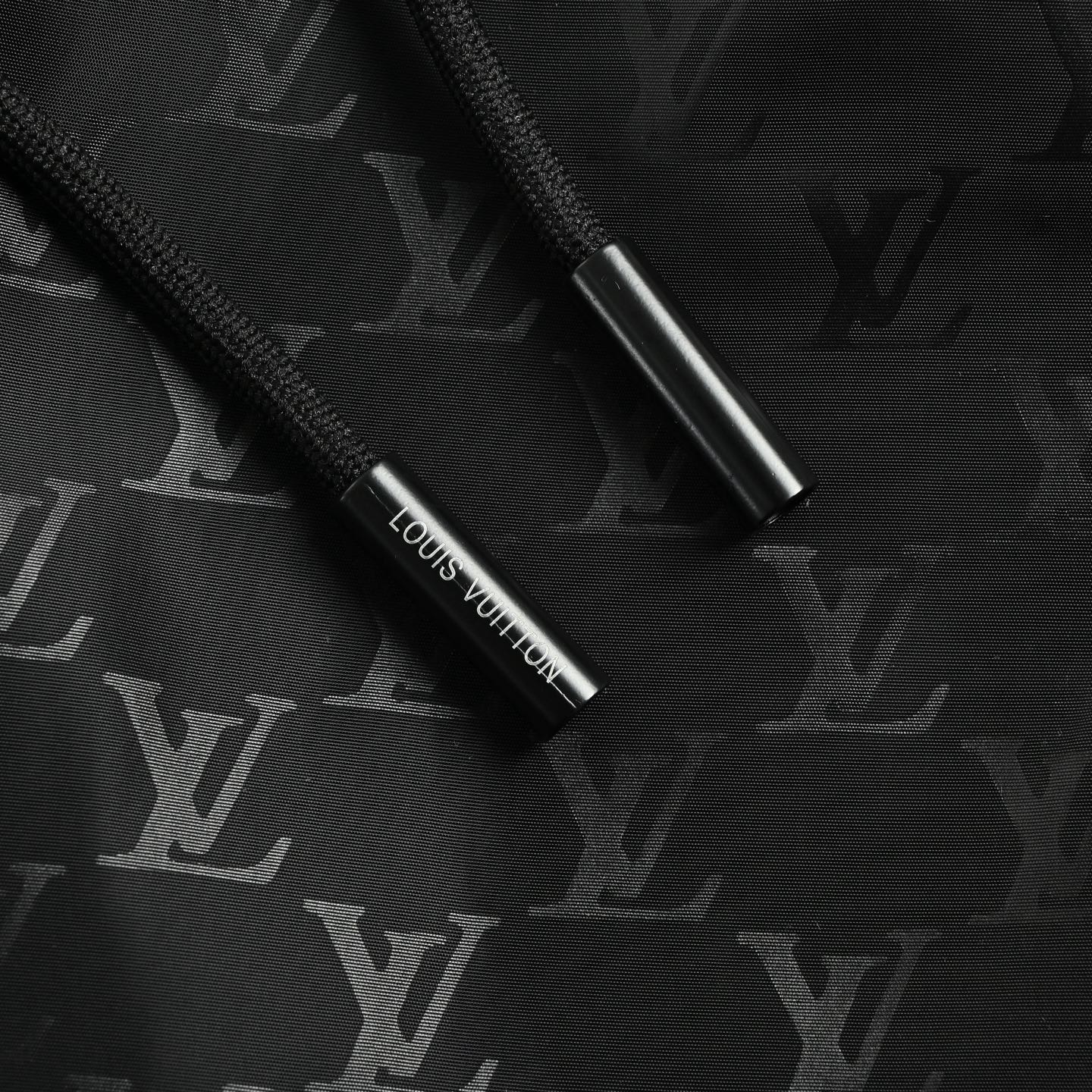 Louis Vuitton路易威登满印logo沙滩短裤 新款提花沙滩短裤 藏青 黑色-Top High Quatity Cheap Sneakers Fashion Clothing Clothes Bags handbags Shoes of all Brand wholesale With The best Quality And Beautiful Price from China Factory Chinese suppliers wholesaler seller Louis Vuitton路易威登满印logo沙滩短裤 新款提花沙滩短裤 藏青 黑色