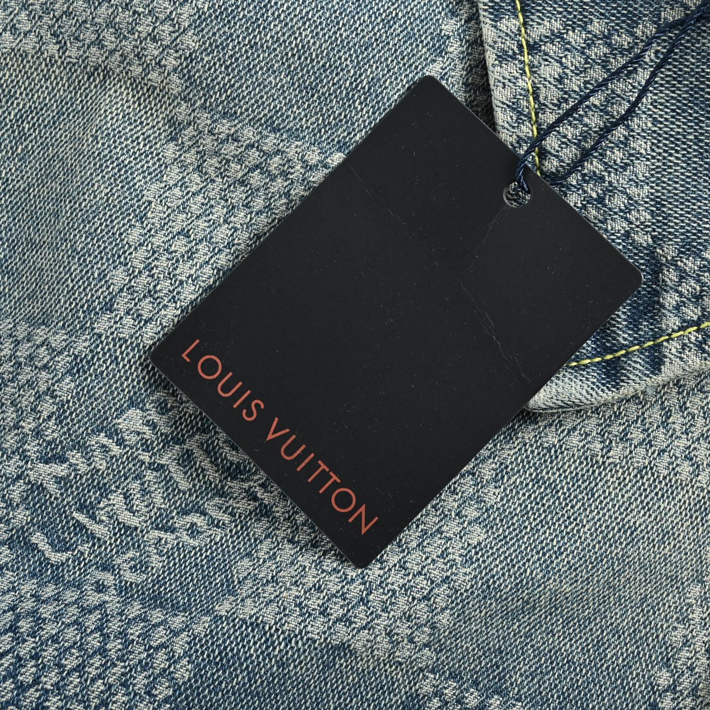 Louis Vuitton 路易威登 25ss棋盘格套装牛仔短袖衬衫-莆田鞋,莆田鞋货源,高仿鞋,高仿鞋货源,安福档口,莆田高仿鞋,莆田鞋批发,高仿鞋批发,莆田高仿运动鞋,高仿运动鞋,莆田运动鞋 Louis Vuitton 路易威登 25ss棋盘格套装牛仔短袖衬衫
