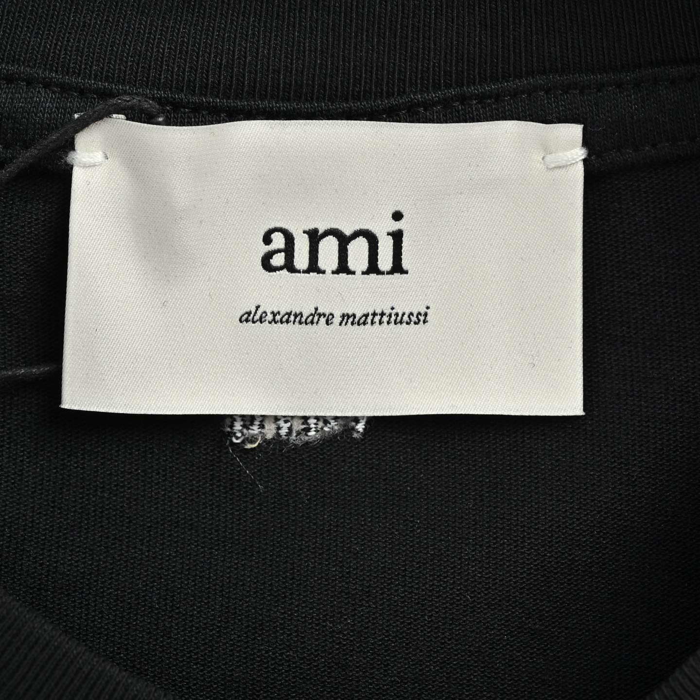 Ami Paris 钩针字母刺绣短袖 春夏揉进了春风里-Chinese UA Cheap High Quatity Brand Clothes Bags handbags Sneakers wholesale wholesaler seller from China Factory suppliers Fashion Clothing Shoes best Quality Beautiful Price Ami Paris 钩针字母刺绣短袖 春夏揉进了春风里