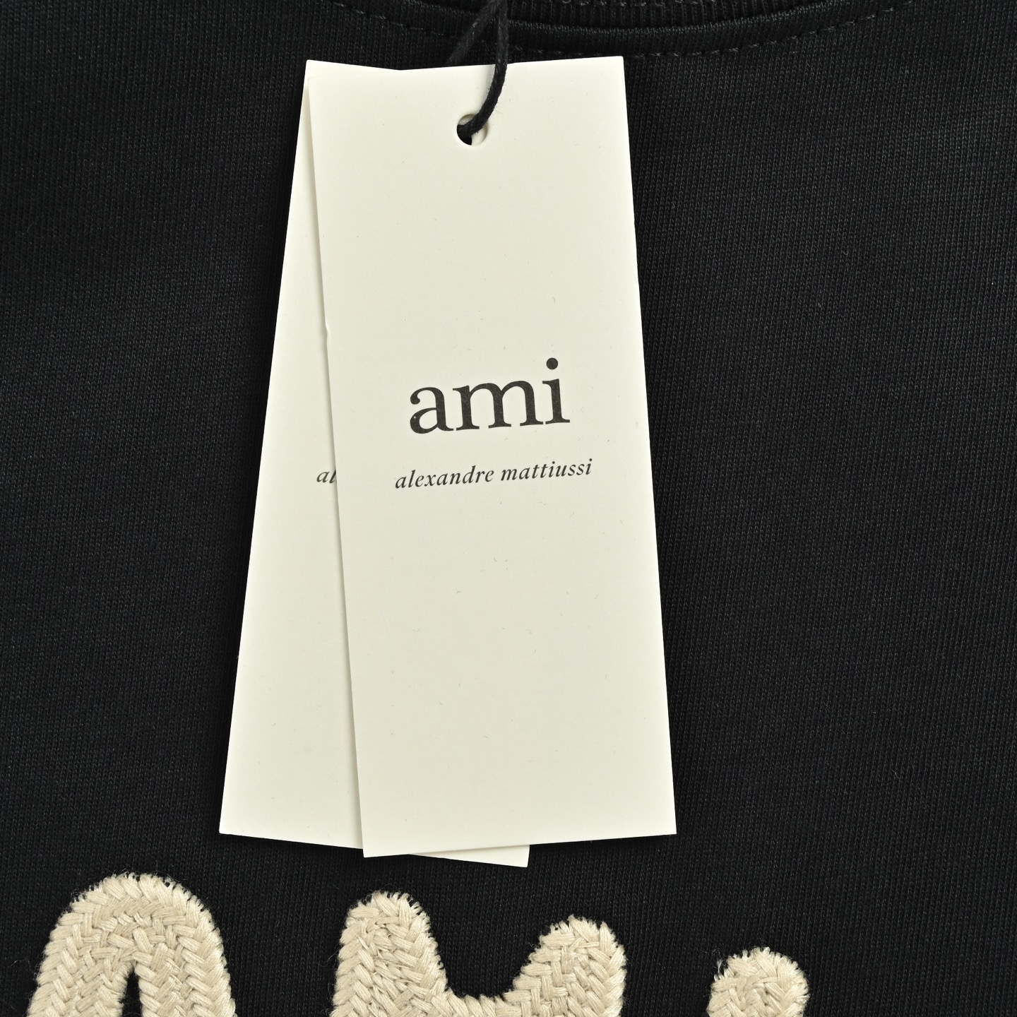 Ami Paris 钩针字母刺绣短袖 春夏揉进了春风里-Chinese UA Cheap High Quatity Brand Clothes Bags handbags Sneakers wholesale wholesaler seller from China Factory suppliers Fashion Clothing Shoes best Quality Beautiful Price Ami Paris 钩针字母刺绣短袖 春夏揉进了春风里