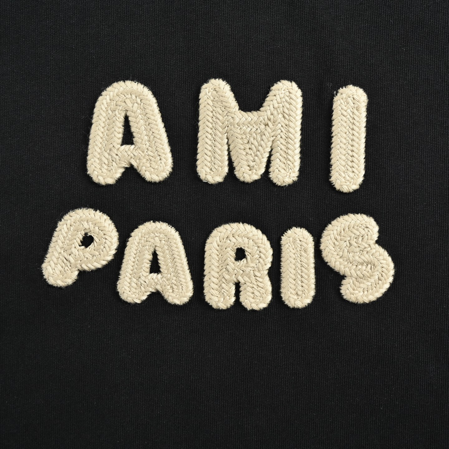 Ami Paris 钩针字母刺绣短袖 春夏揉进了春风里-Chinese UA Cheap High Quatity Brand Clothes Bags handbags Sneakers wholesale wholesaler seller from China Factory suppliers Fashion Clothing Shoes best Quality Beautiful Price Ami Paris 钩针字母刺绣短袖 春夏揉进了春风里