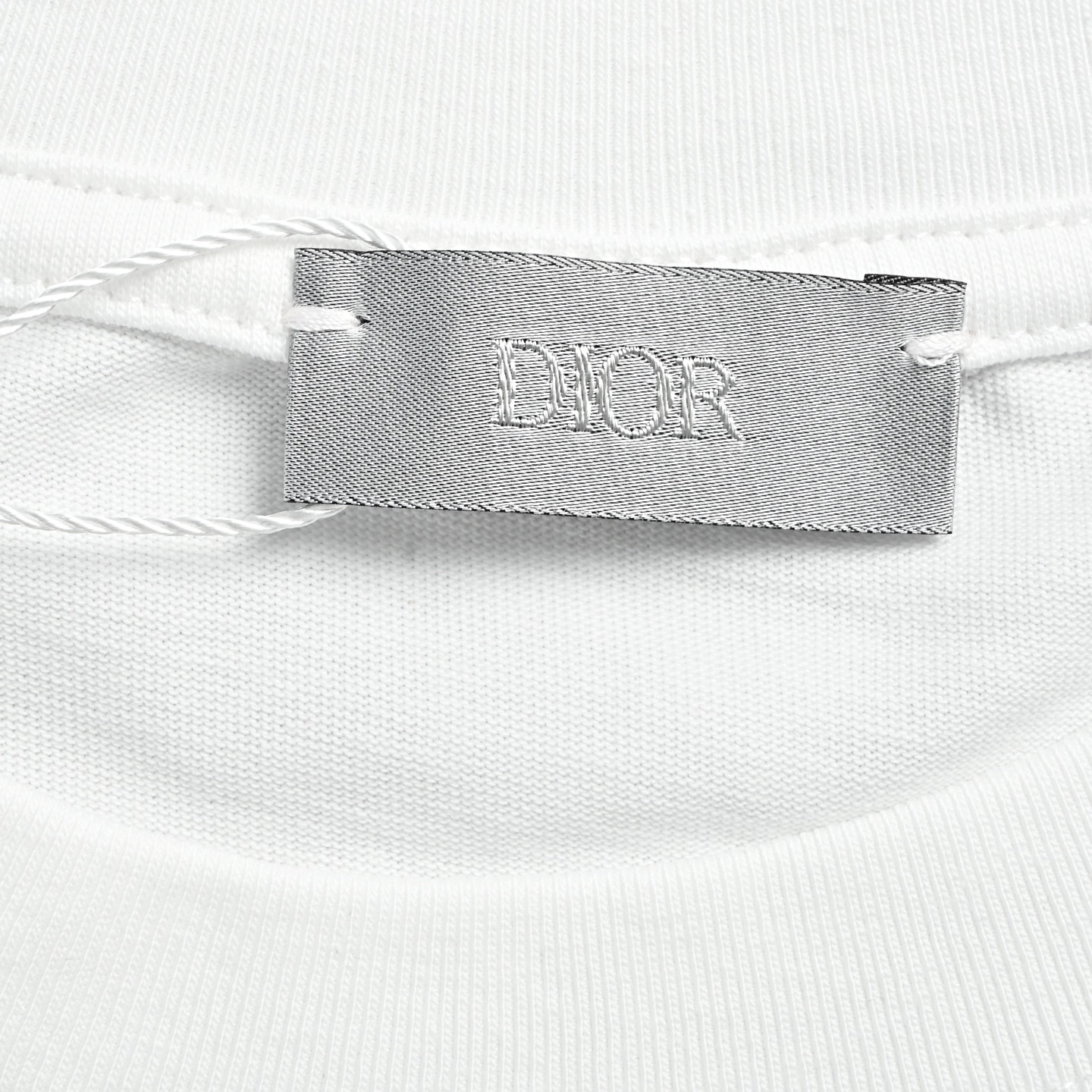 Dior/迪奥 26ss 德古拉主题刺绣短袖 Dior 2026春夏系列短袖T恤-Chinese UA Cheap High Quatity Brand Clothes Bags handbags Sneakers wholesale wholesaler seller from China Factory suppliers Fashion Clothing Shoes best Quality Beautiful Price Dior/迪奥 26ss 德古拉主题刺绣短袖 Dior 2026春夏系列短袖T恤