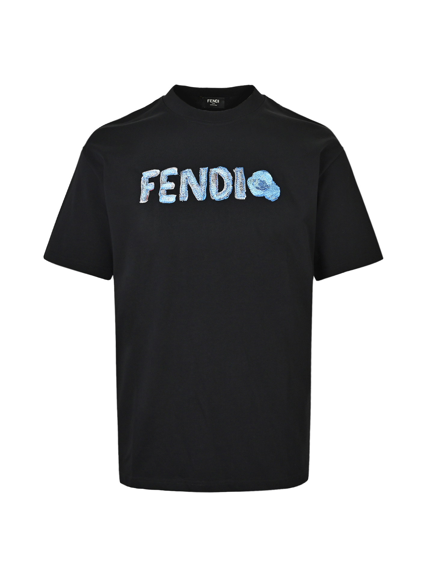 Fendi/芬迪 26ss 蓝字母刺绣短袖 黑色/白色-莆田鞋,莆田鞋货源,高仿鞋,高仿鞋货源,安福档口,莆田高仿鞋,莆田鞋批发,高仿鞋批发,莆田高仿运动鞋,高仿运动鞋,莆田运动鞋 Fendi/芬迪 26ss 蓝字母刺绣短袖 黑色/白色