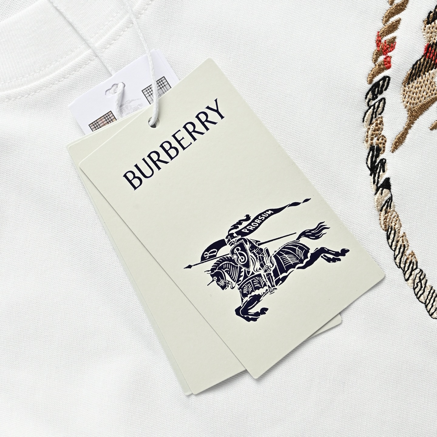 BURBERRY巴宝莉BBR圆圈骑士战马格纹刺绣短袖T恤-Top High Quatity Cheap Sneakers Fashion Clothing Clothes Bags handbags Shoes of all Brand wholesale With The best Quality And Beautiful Price from China Factory Chinese suppliers wholesaler seller BURBERRY巴宝莉BBR圆圈骑士战马格纹刺绣短袖T恤