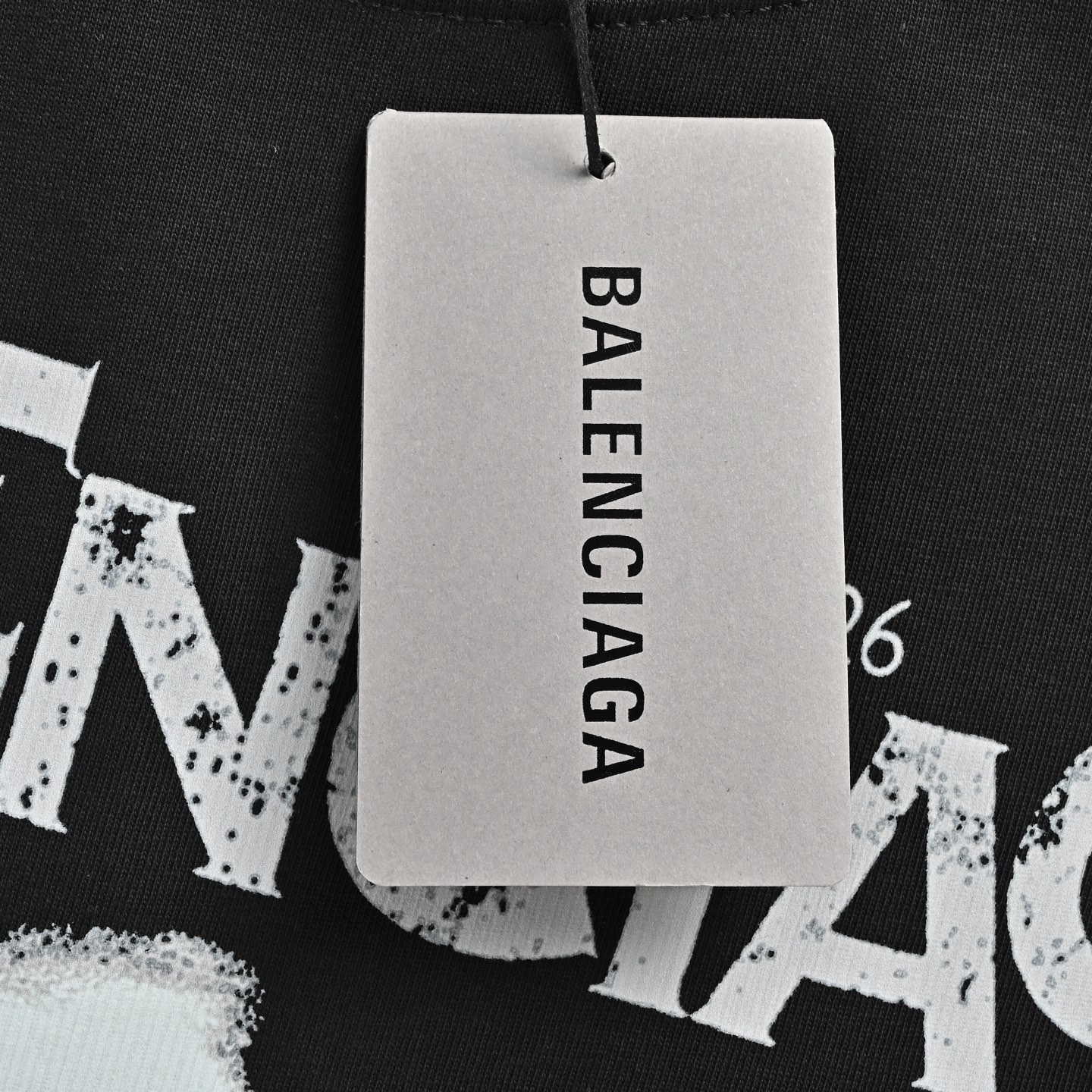 Balenciaga 巴黎世家 26ss 人像艺术字母印花短袖 墨镜黑白人像印花短袖T恤 黑色-Chinese UA Cheap High Quatity Brand Clothes Bags handbags Sneakers wholesale wholesaler seller from China Factory suppliers Fashion Clothing Shoes best Quality Beautiful Price Balenciaga 巴黎世家 26ss 人像艺术字母印花短袖 墨镜黑白人像印花短袖T恤 黑色