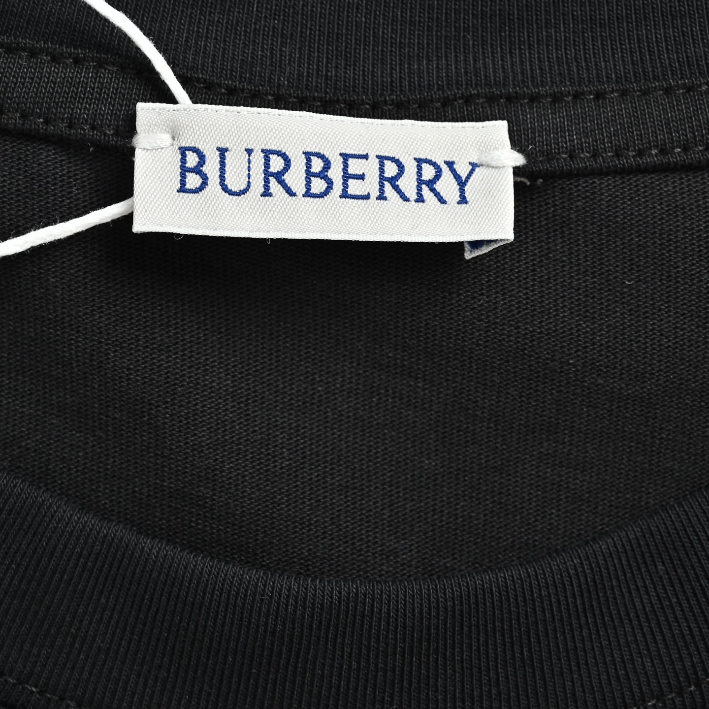Burberry 巴宝莉 26ss 夏季新款马术骑士短袖T恤 黑色 白色-Chinese UA Cheap High Quatity Brand Clothes Bags handbags Sneakers wholesale wholesaler seller from China Factory suppliers Fashion Clothing Shoes best Quality Beautiful Price Burberry 巴宝莉 26ss 夏季新款马术骑士短袖T恤 黑色 白色