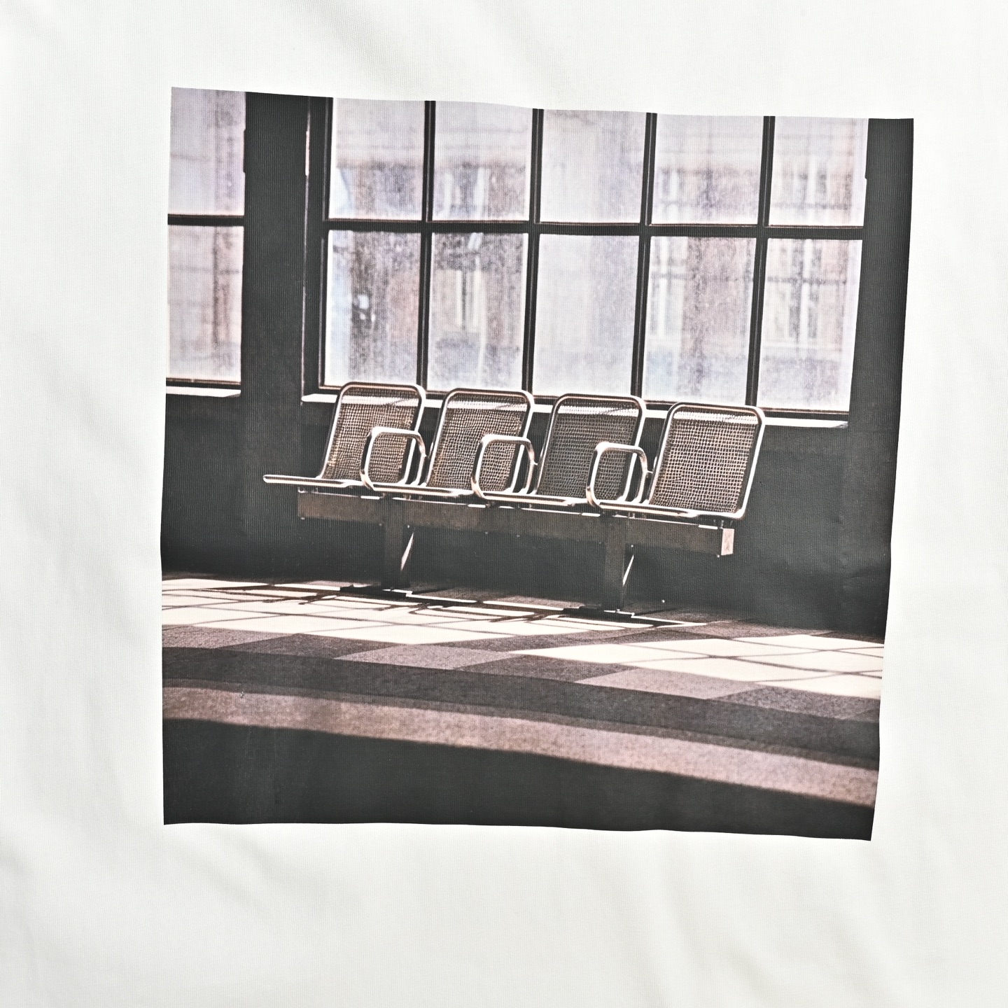 JIL SANDER 吉尔桑德 复古候车室座椅印花短袖T恤-Top High Quatity Cheap Sneakers Fashion Clothing Clothes Bags handbags Shoes of all Brand wholesale With The best Quality And Beautiful Price from China Factory Chinese suppliers wholesaler seller JIL SANDER 吉尔桑德 复古候车室座椅印花短袖T恤