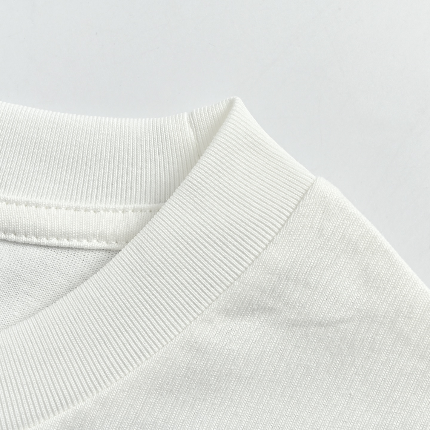 Louis Vuitton路易威登24ss油画涂鸦印花短袖-Top High Quatity Cheap Sneakers Fashion Clothing Clothes Bags handbags Shoes of all Brand wholesale With The best Quality And Beautiful Price from China Factory Chinese suppliers wholesaler seller Louis Vuitton路易威登24ss油画涂鸦印花短袖