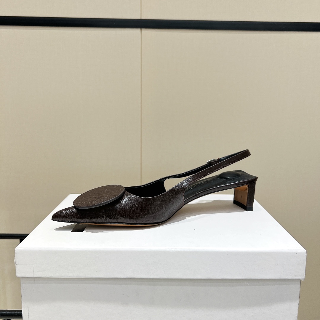 725 💰 Monopoly Top Version: Elegant Pointy-Head Low Heels with Geometric Graphics and Italian Imports - 图片 6