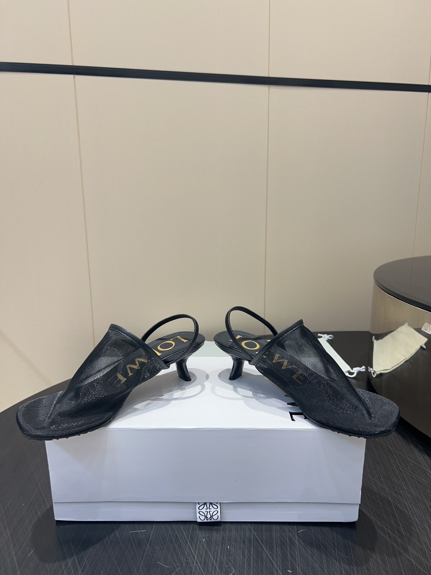 Monopoly Top Version: Italian Designer’s State-of-the-Art Heels Collection - 图片 4
