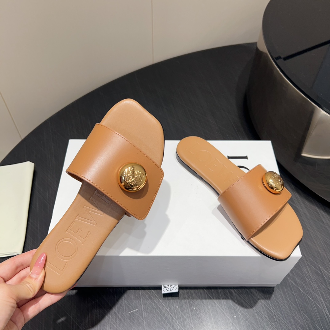 Italian Designer’s Top Version Sandals: Unique Design with State-of-the-Art Heel - 图片 4