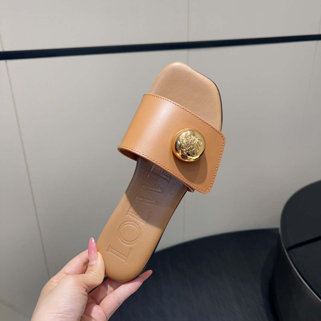 Italian Designer’s Top Version Sandals: Unique Design with State-of-the-Art Heel - 图片 5