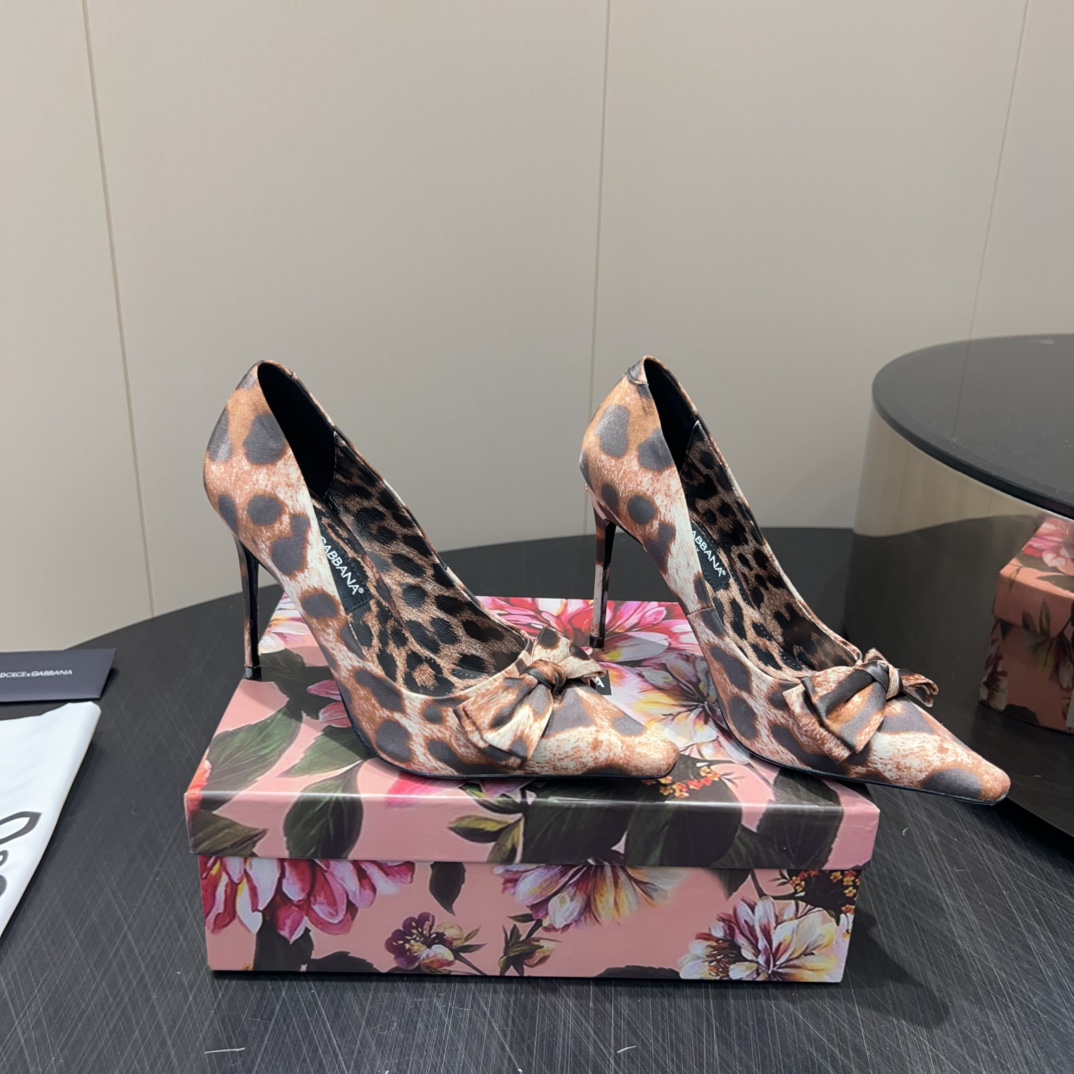 DOLCE & GABBANA 775 Twist Edition Shoes: Retro-Engineered, Comfortable, and Fashionable - 图片 1