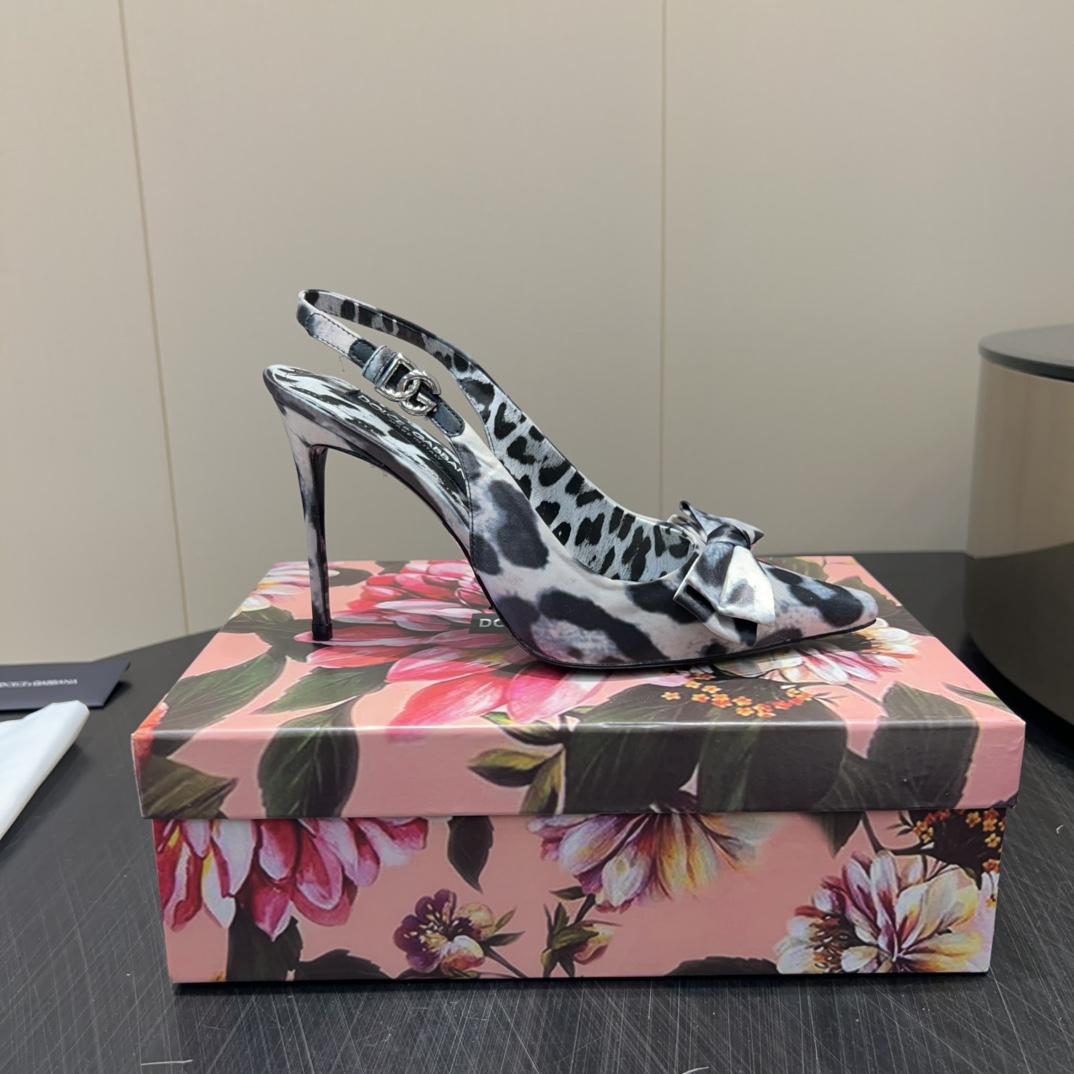 DOLCE & GABBANA 775 Twist Edition Shoes: Retro Style, Comfortable, Fashionable. - 图片 4