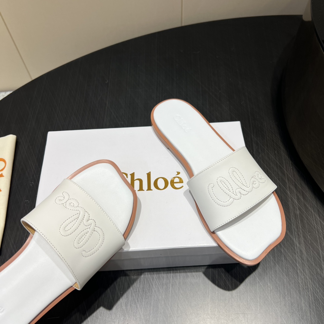 Fashionable Monopoly Top Version Footwear Collection 2025: Classic Colors and Customized Designs - 图片 6