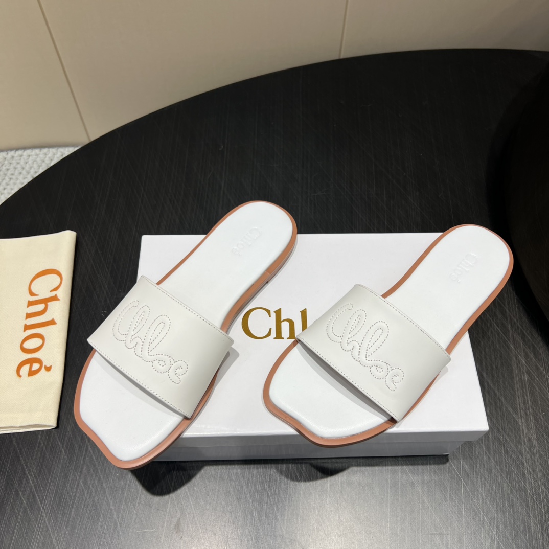 Fashionable Monopoly Top Version Footwear Collection 2025: Classic Colors and Customized Designs - 图片 3