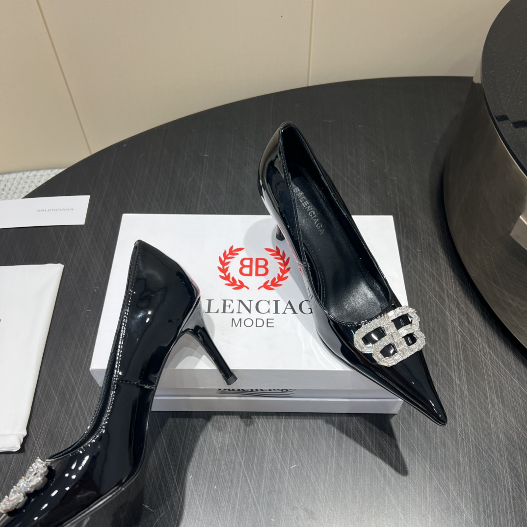 “Customized Italian Sheepskin Heels with 8cm Height and Original Packaging | 2025 Collection” - 图片 7