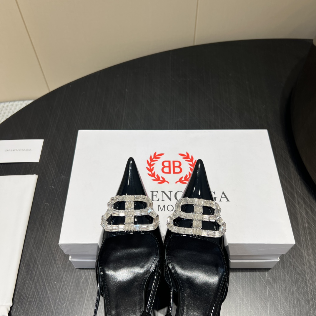 Title: 720 Monopoly Top Version Shoes Overview Summary: High-quality shoes with custom materials, elegant design, and 8cm heel, available in various colors and sizes. - 图片 5