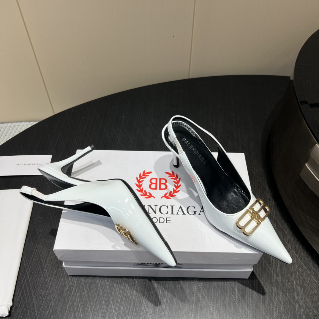 Title: Luxury Monopoly Top Version Shoe Features Zirconium Fabric and Italian Skin Bottom Summary: Premium shoe with cozy, soft design, zirconium fabric, sheepskin, and Italian leather bottom - 图片 5