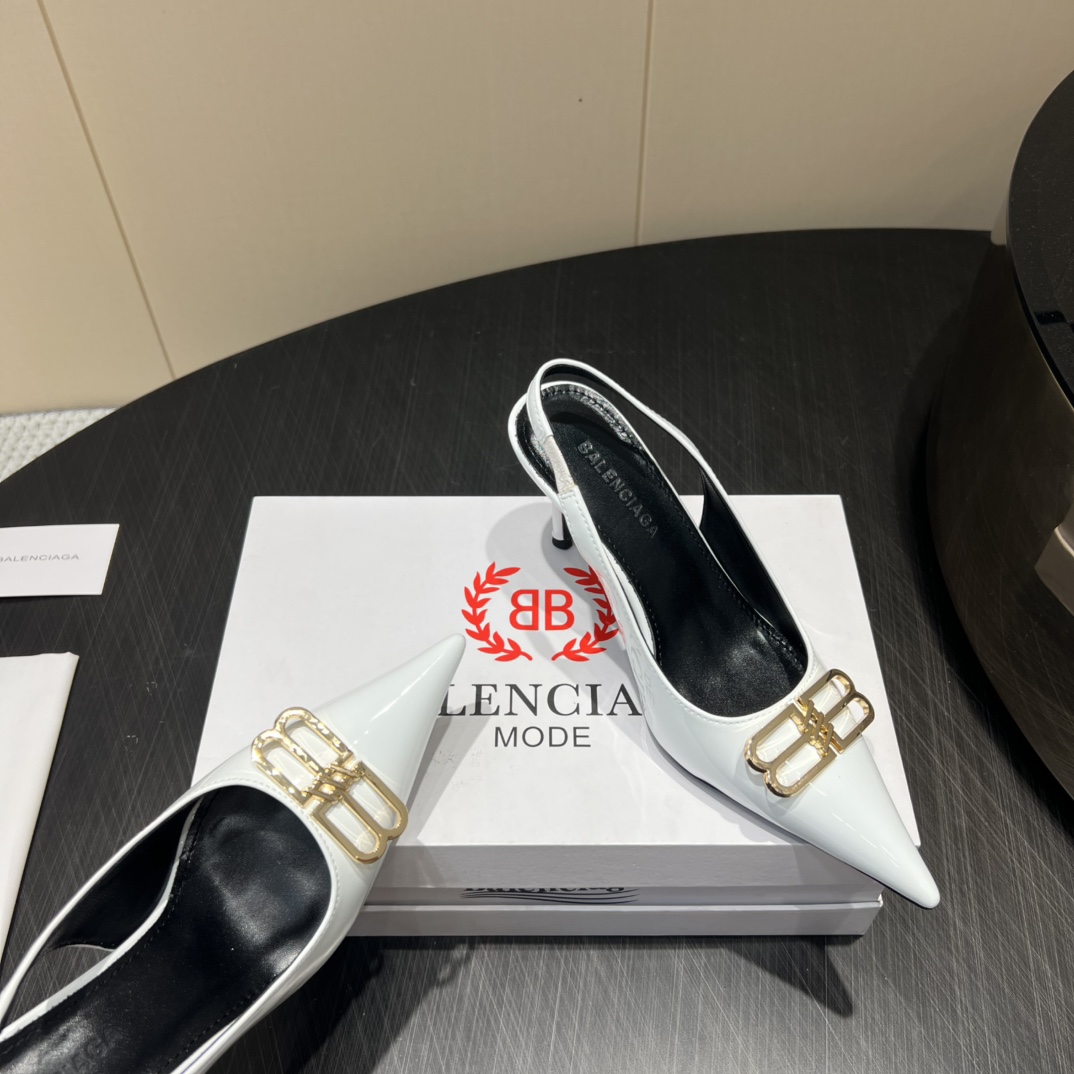 Title: Luxury Monopoly Top Version Shoe Features Zirconium Fabric and Italian Skin Bottom Summary: Premium shoe with cozy, soft design, zirconium fabric, sheepskin, and Italian leather bottom - 图片 3