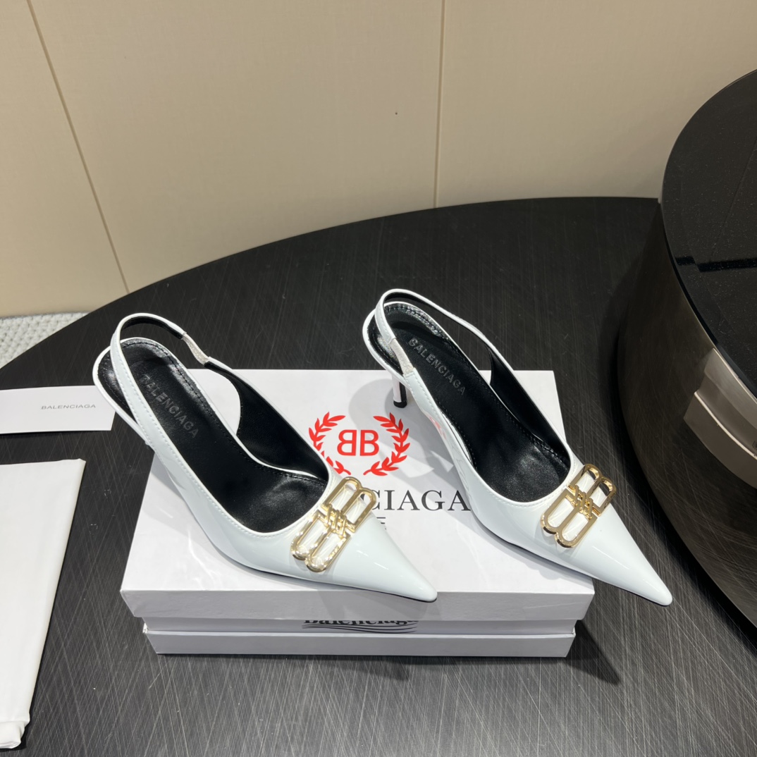 Title: Luxury Monopoly Top Version Shoe Features Zirconium Fabric and Italian Skin Bottom Summary: Premium shoe with cozy, soft design, zirconium fabric, sheepskin, and Italian leather bottom - 图片 1